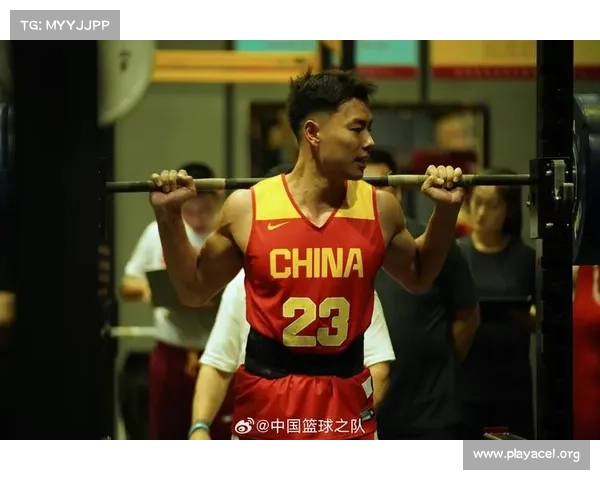 中国篮球队引进外籍教练提升战术多样性助力球队全方位发展 中国篮球队引进外籍教练提升战术多样性助力球队全方位发展