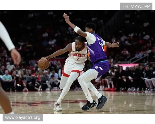 七人上双火箭豪取赛季第四十八胜大胜爵士全场比赛集锦震撼回顾 七人上双火箭豪取赛季第四十八胜大胜爵士全场比赛集锦震撼回顾